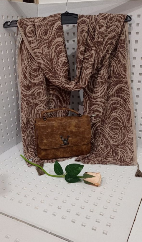 شال پلیسه زنانه