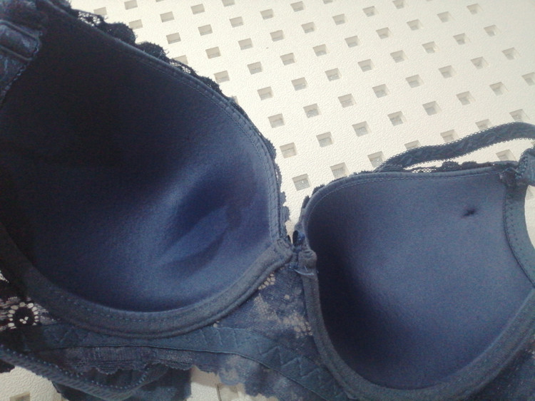 سوتین گیپوری اسفنجی