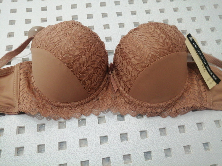 سوتین لایه زیر نازک. نیم جک