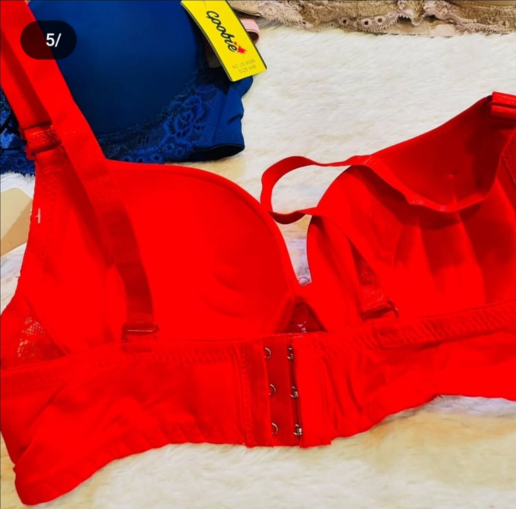 سوتین اسفنجی زیر نخی