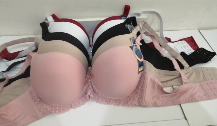 سوتین اسفنجی لایه نازک