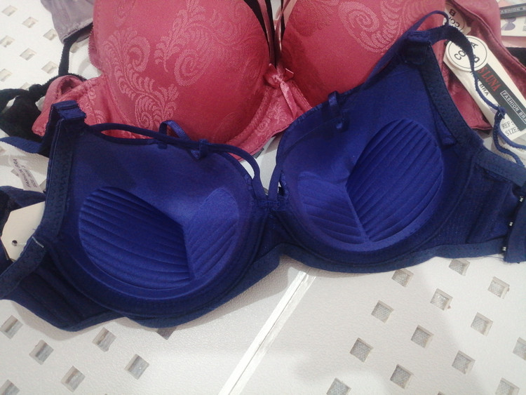 سوتین اسفنجی کاپ نازک هارنسی