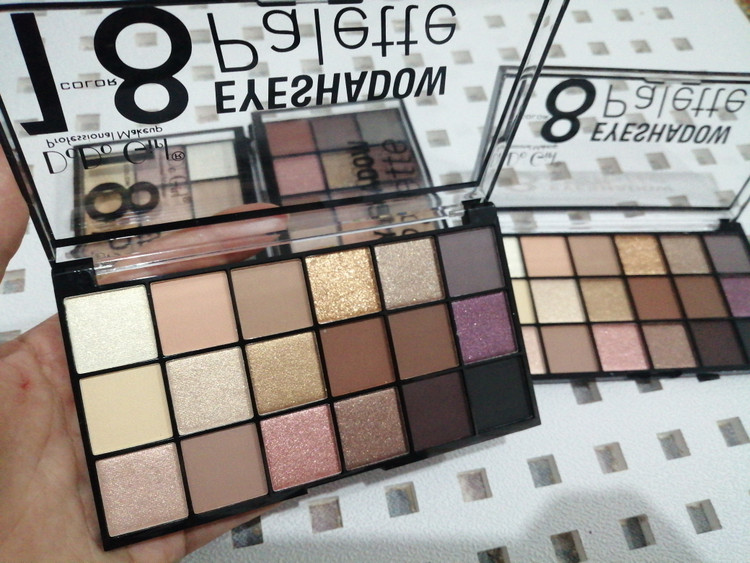 سایه چشم دودوگرل مخملی