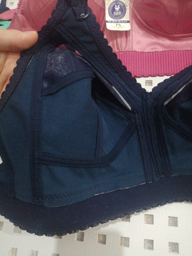 سوتین زیرنخی