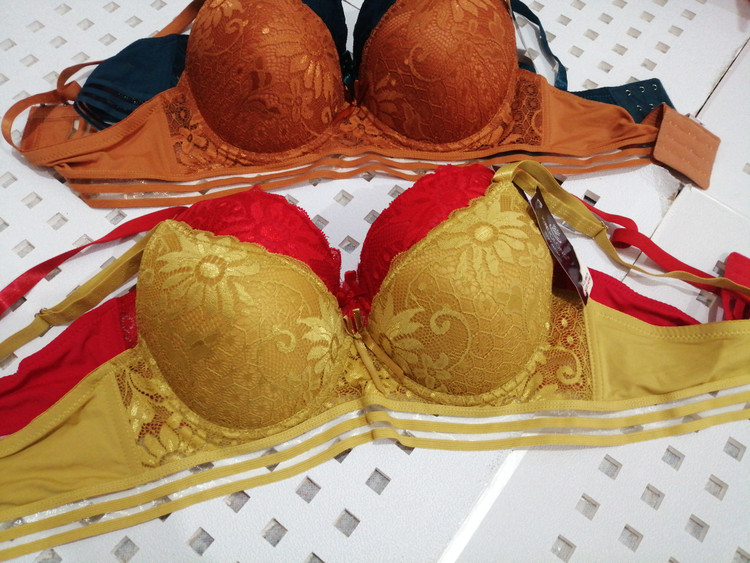 سوتین اسفنجی لایه نازک