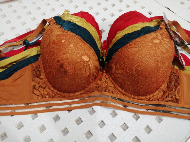 سوتین اسفنجی گیپوری