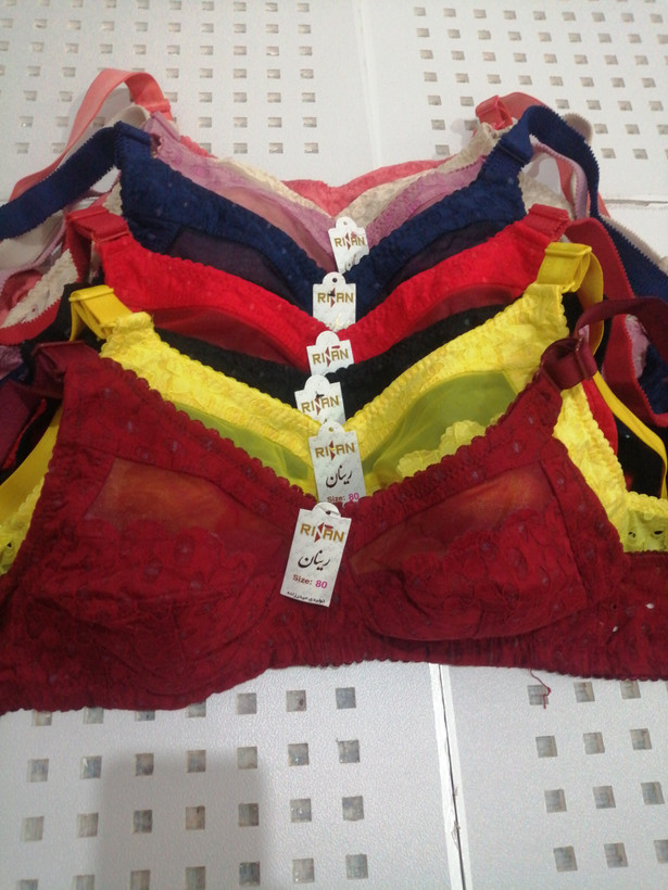 سوتین دور پولون