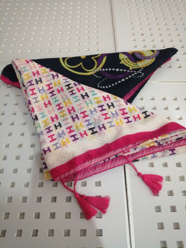 روسری طرح دار