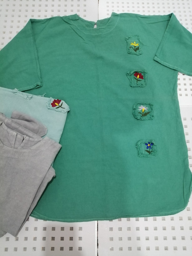 مانتو گلدوزی