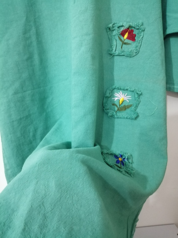 مانتو گلدوزی کتان