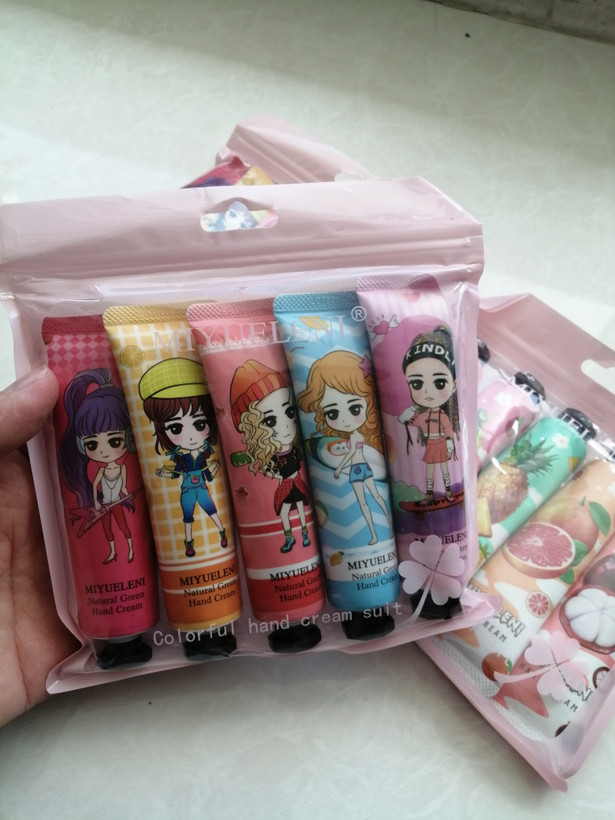 کرم ابرسان ضد چین و چروک