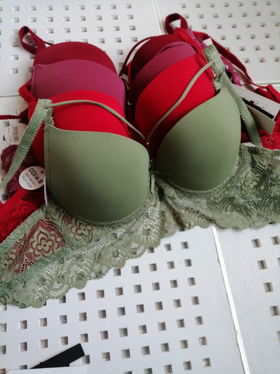 سوتین اسفنجی جک دار