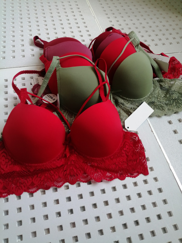 سوتین اسفنجی کمر گیپوری