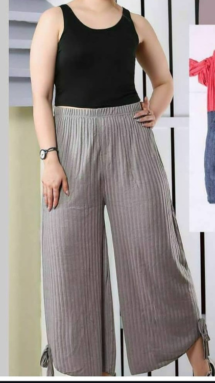 شلوارک زنانه