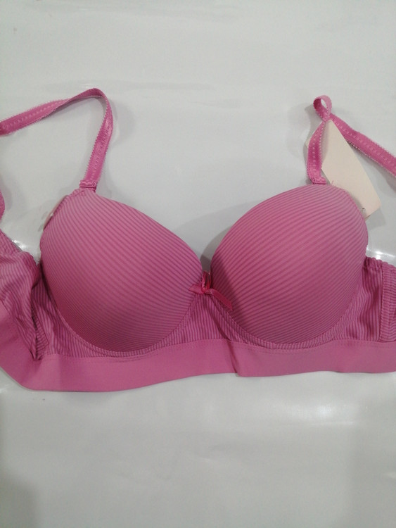 سوتین اسفنجی زنانه کش پهن