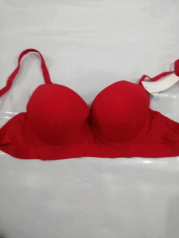 سوتین اسغنجی جک دار