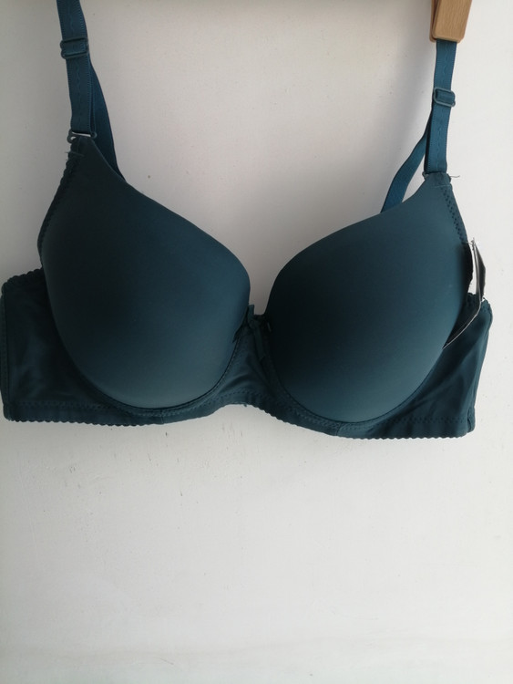 سوتین اسفنجی نیم. جک