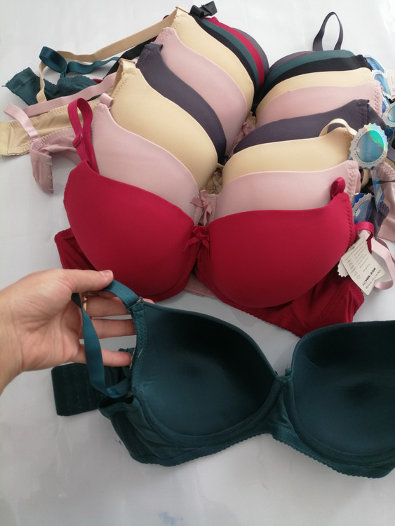 سوتین اسفنجی زنانه وارداتی