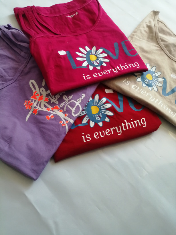 تیشرت زنانه مدل دار