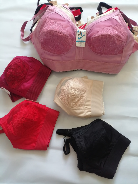 سوتین زنانه