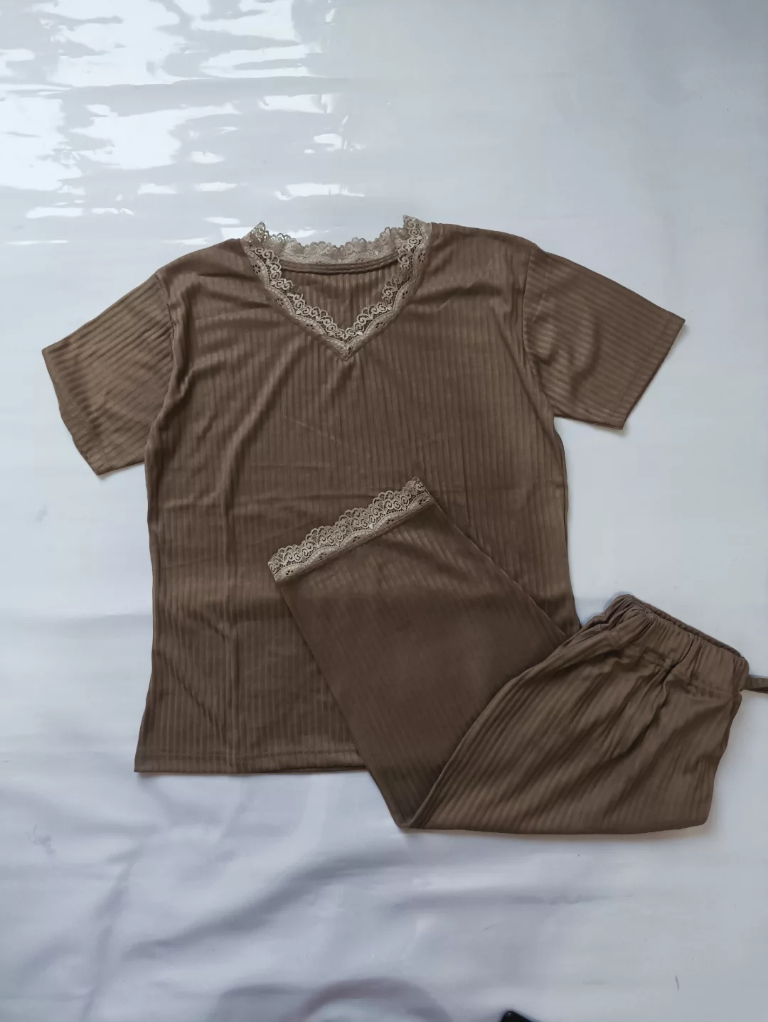 ست تیشرت و شلوار کبریتی