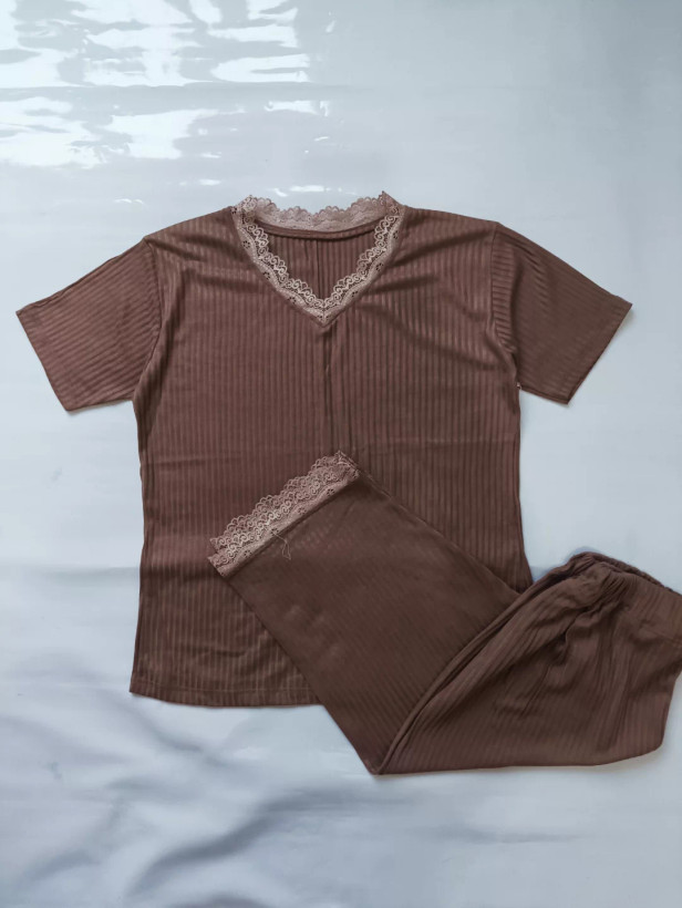 ست تیشرت و شلوار نخی