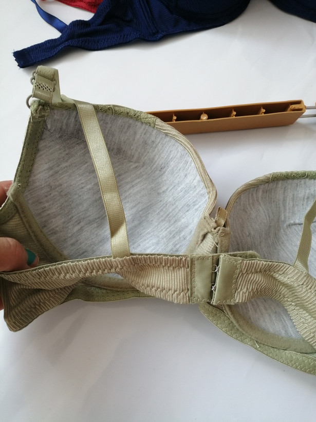 سوتین اسفنجی بیگ سایز