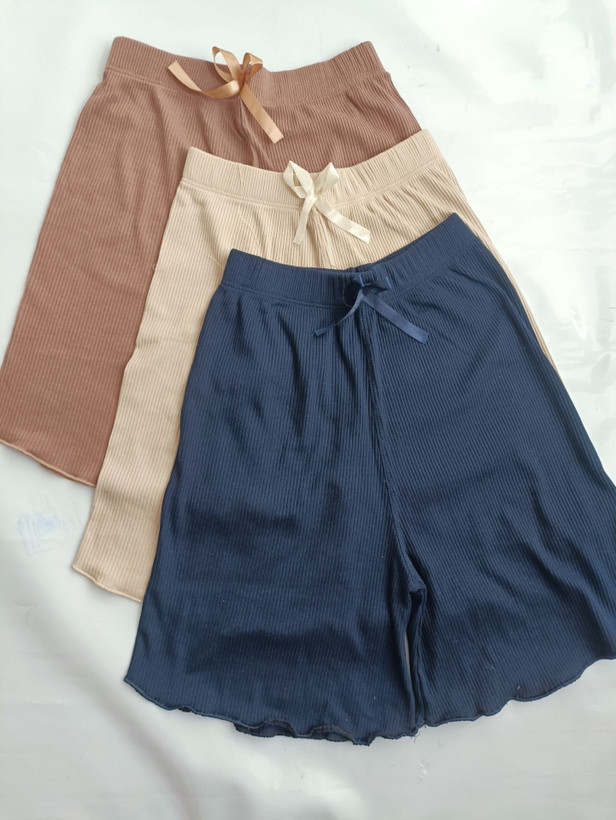 شورتک نخی زنانه