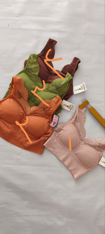 نیم تنه زنانه