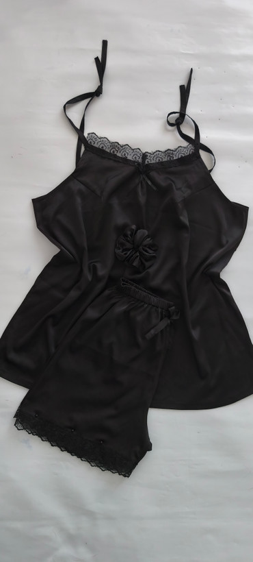 ست لباس خواب زنانه